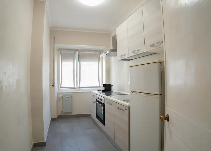 Elle Vaticano * Rome